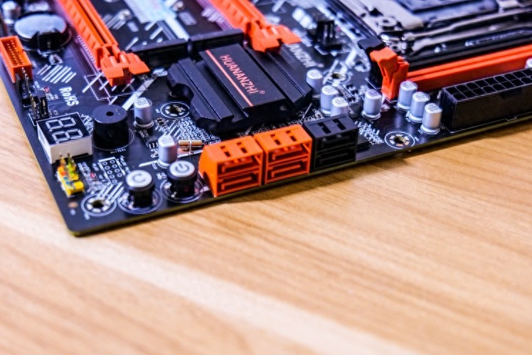 垃圾佬再战神教：洋垃圾E5+华南X99-BD4主板！|华南金牌