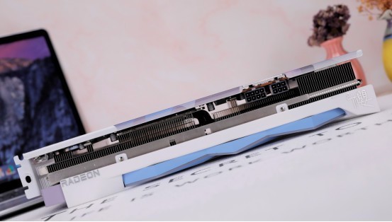 盈通RX6750XT樱瞳花嫁挑战初代“显卡杀手”，结果真是没想到