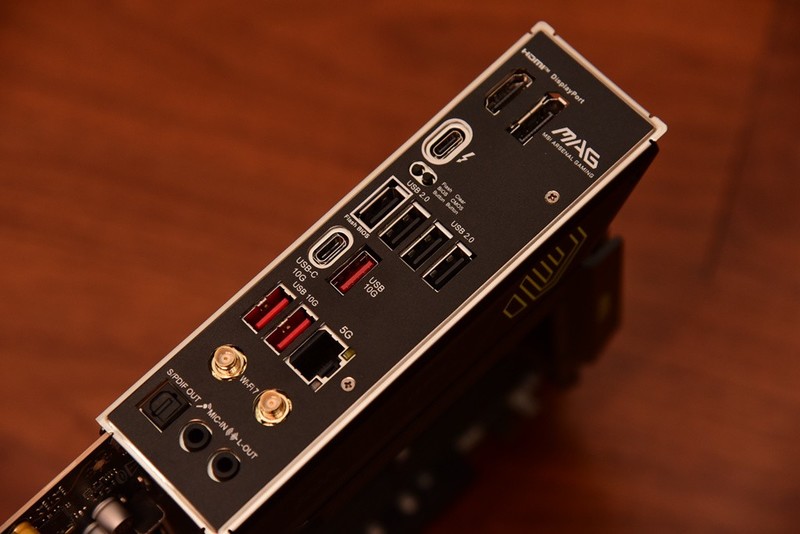 超频内存，不再困难!中端利器，英特尔?酷睿?Ultra 7 265K处理器！