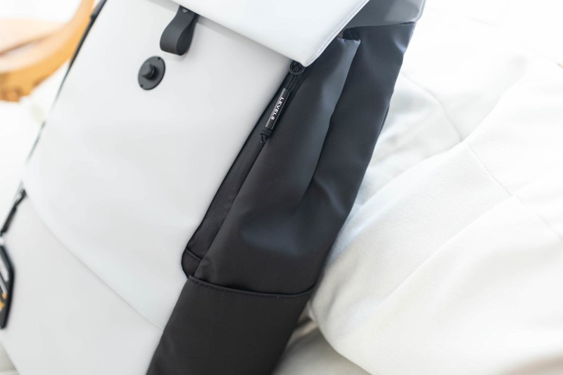 商务日常两相宜，地平线8号MOMENT，万金油的双肩背包