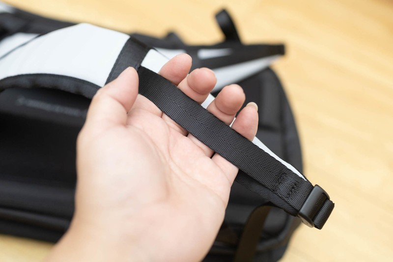 商务日常两相宜，地平线8号MOMENT，万金油的双肩背包