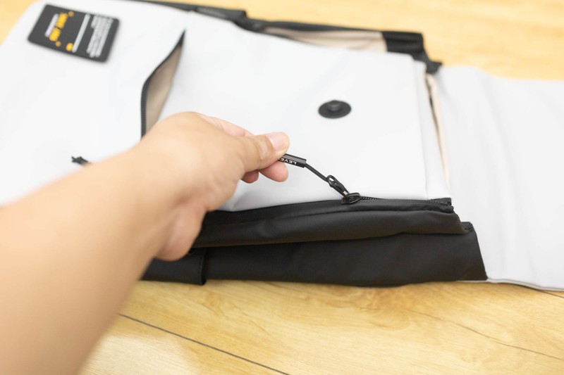 商务日常两相宜，地平线8号MOMENT，万金油的双肩背包