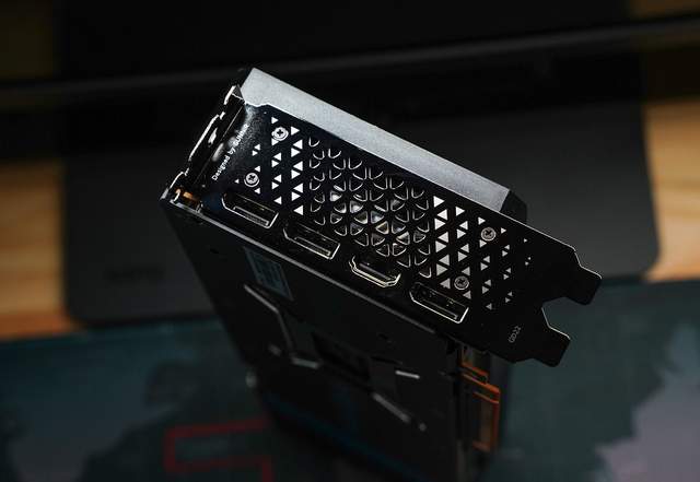 独显市场迎来三足鼎立 蓝戟Intel ARC A750 Photon 8G OC显卡评测