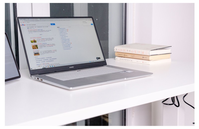 乐歌FS2电动升降桌：简约智能、高效且安全的办公利器