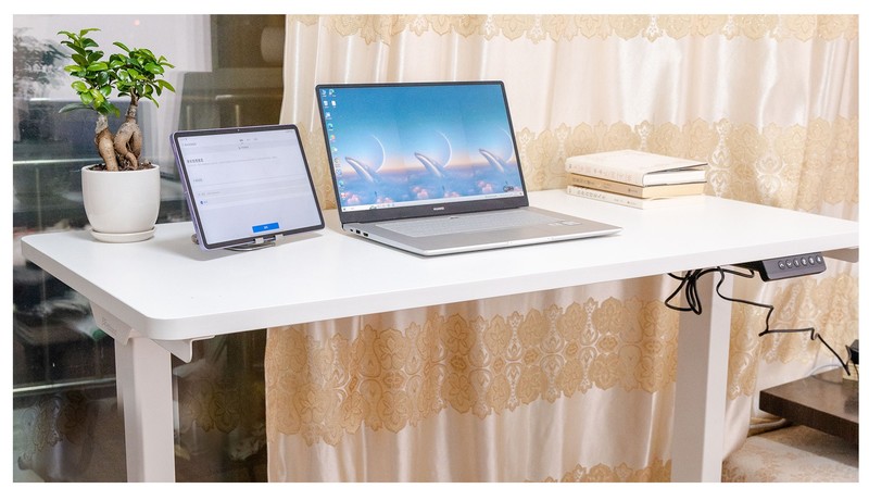 乐歌FS2电动升降桌：简约智能、高效且安全的办公利器