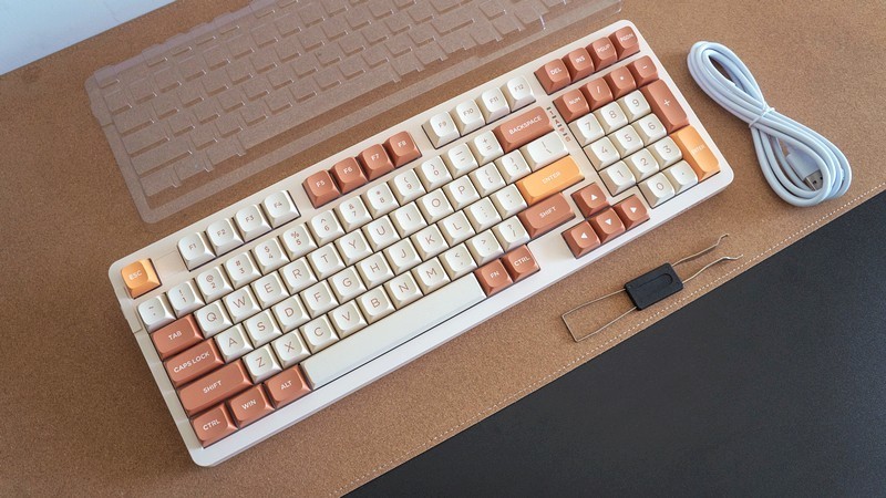 全新梦遇轴/萤火虫轴 A98青春版三模机械键盘