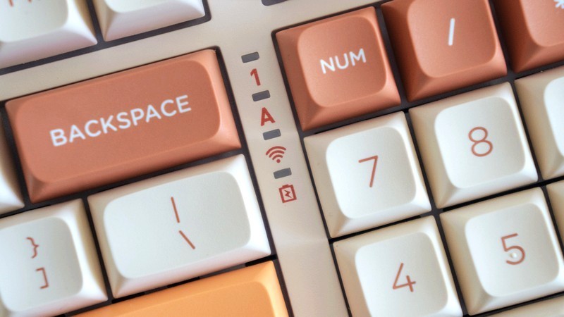 全新梦遇轴/萤火虫轴 A98青春版三模机械键盘