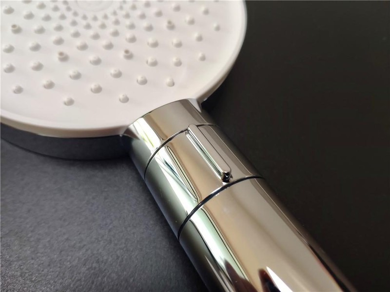 米家增压手持花洒，三种模式任意切换，在浴室也能乘风破浪