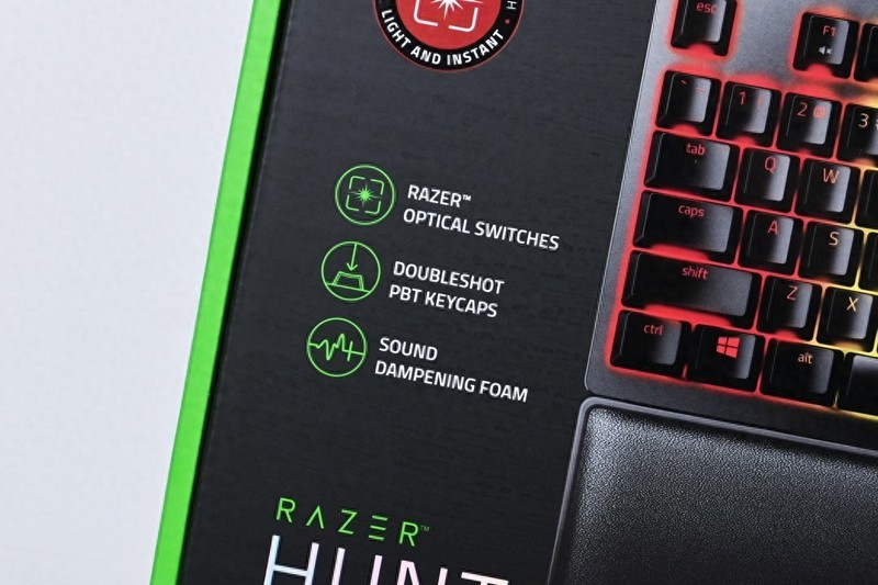 职业哥硬核口味，雷蛇猎魂光蛛V2竞技版机械键盘开箱试玩