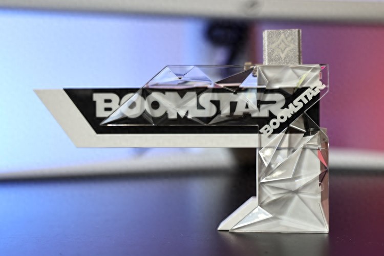 轻松平替RTX3090：影驰RTX4070Ti星耀OC显卡+艾湃电竞KR750M SFX电源开箱评测