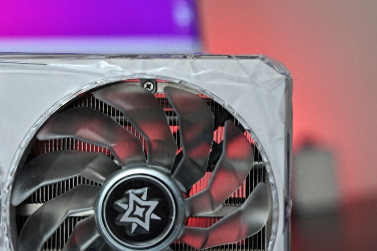 轻松平替RTX3090：影驰RTX4070Ti星耀OC显卡+艾湃电竞KR750M SFX电源开箱评测