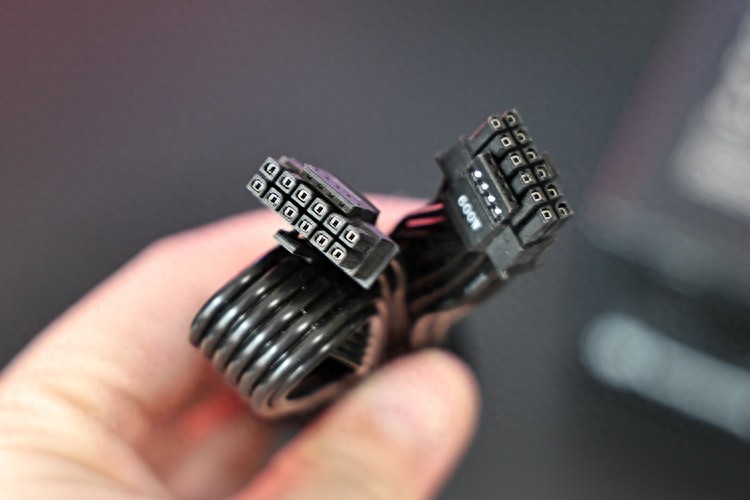 轻松平替RTX3090：影驰RTX4070Ti星耀OC显卡+艾湃电竞KR750M SFX电源开箱评测