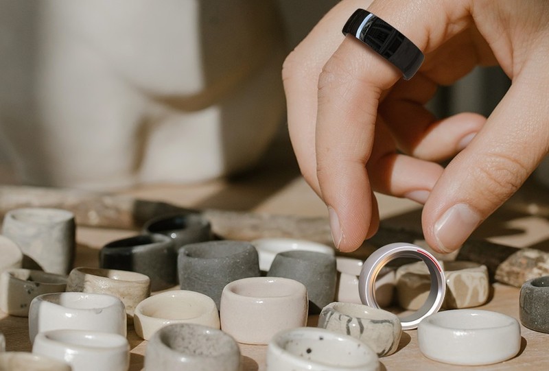 颠覆性，可以触控的智能戒指