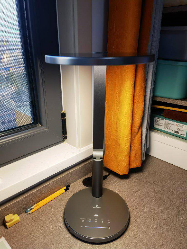 适合学生写作业的台灯有哪些？带你看学生护眼台灯五大牌子