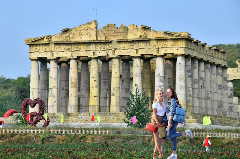 爱游玩的外妺 / 习作抠图