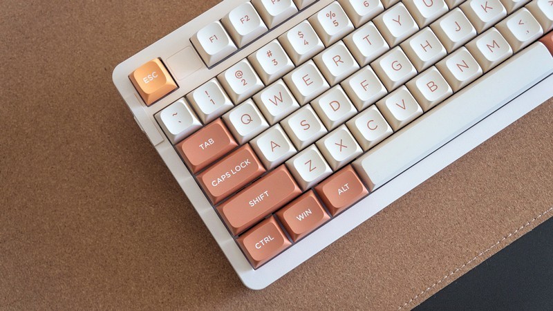 全新梦遇轴/萤火虫轴 A98青春版三模机械键盘