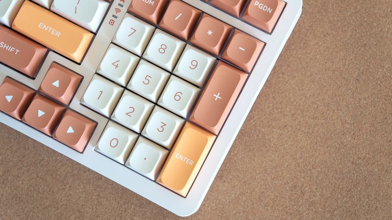 全新梦遇轴/萤火虫轴 A98青春版三模机械键盘