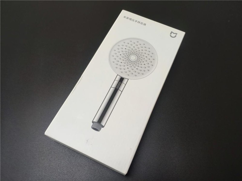 米家增压手持花洒，三种模式任意切换，在浴室也能乘风破浪