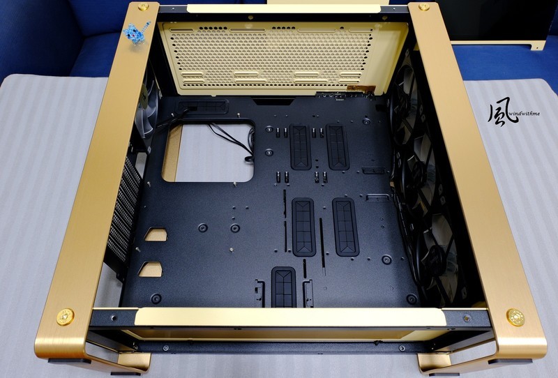 InWin DUBILI模块化组件机壳开箱组装分享