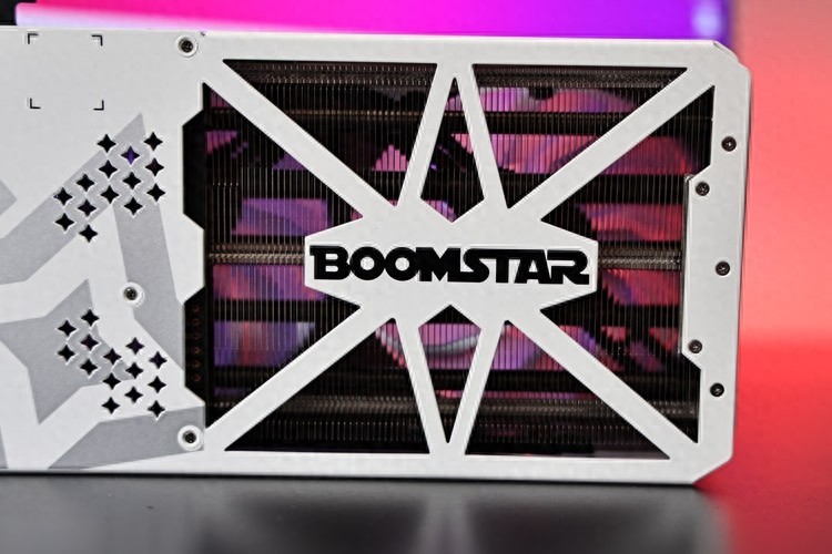 轻松平替RTX3090：影驰RTX4070Ti星耀OC显卡+艾湃电竞KR750M SFX电源开箱评测