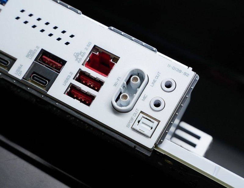 打游戏选9600X还是9900X？搭配技嘉X870电竞冰雕+7900XT实测！