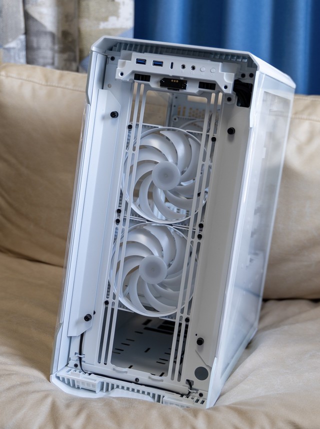 颜值、扩展、做工，你们要的全都有了！追风者518XTG 幻影白机箱装机分享