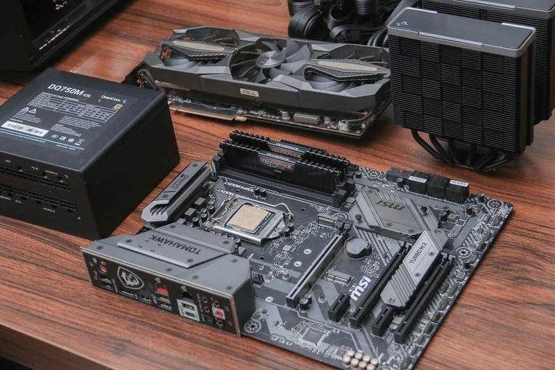 3800攒台二手电脑，机箱电源散热花了一半，朋友说败家？