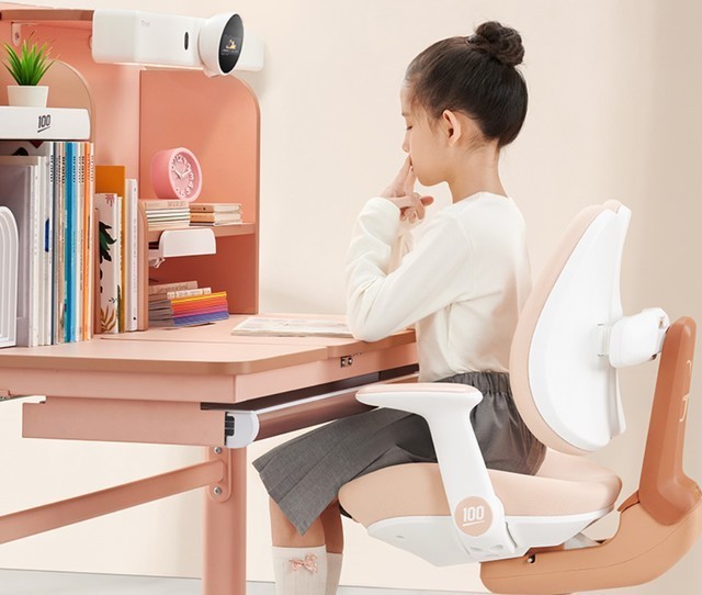 作业帮发布学习书桌产品！仅用四个月冲进天猫书桌前四，让人羡慕