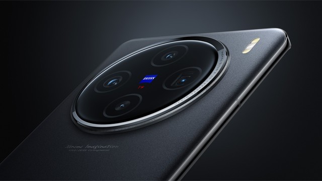 vivo X100外观设计解析：高档质感满满，相机模组设计别出心裁