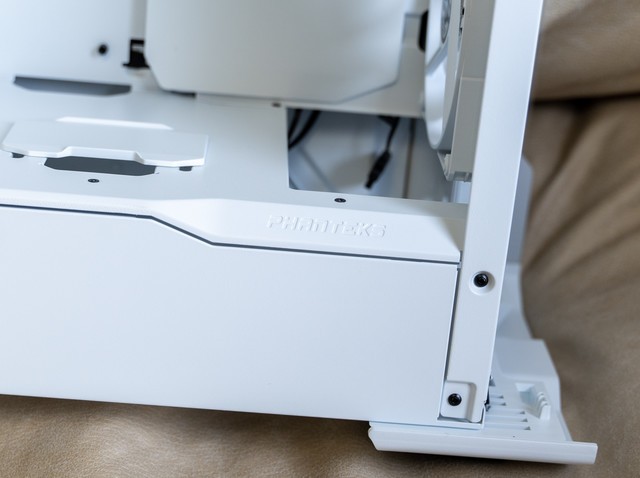 颜值、扩展、做工，你们要的全都有了！追风者518XTG 幻影白机箱装机分享