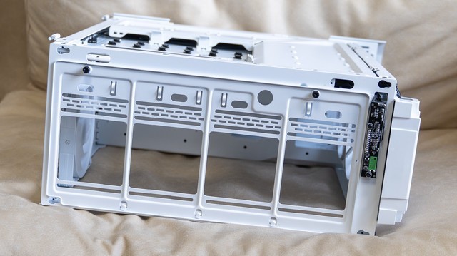 颜值、扩展、做工，你们要的全都有了！追风者518XTG 幻影白机箱装机分享