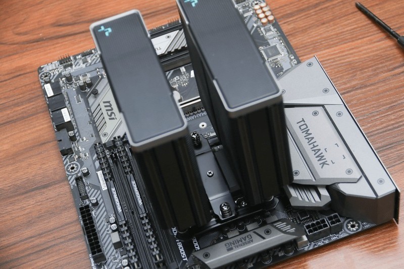 3800攒台二手电脑，机箱电源散热花了一半，朋友说败家？