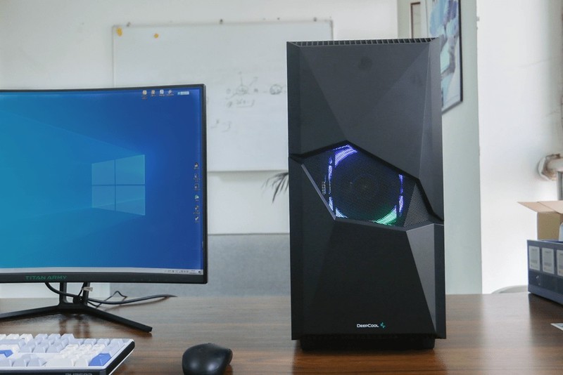 3800攒台二手电脑，机箱电源散热花了一半，朋友说败家？