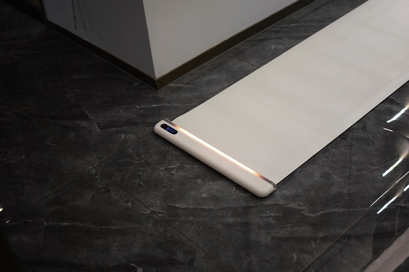 居家滑行运动 一张垫子练全身 FED多功能燃脂滑冰垫