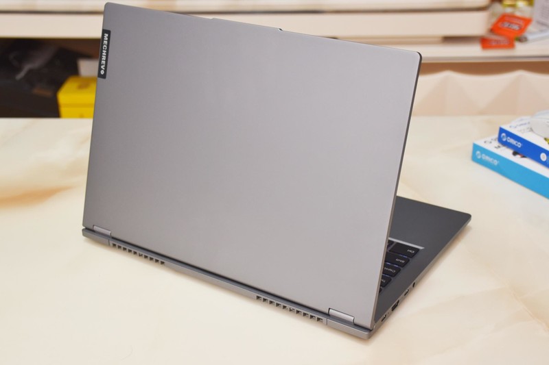 ORICO J20 SSD+USB4硬盘盒套装：打造你的极速移动数据库