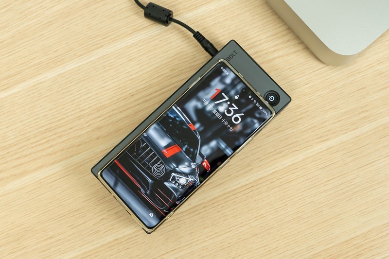 事半功倍！入手丐版Mac mini后我用几个配件大幅提升它的使用效率