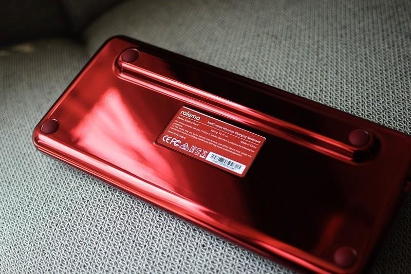 视觉冲击！颜值质感拉满， 雷柏ralemo Pre 5多模无线机械键盘