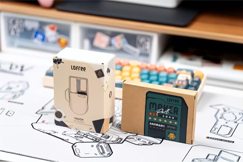 鼠标也能换键帽，Lofree洛斐小翘鼠标上的奇思妙想，《法老的黄金游Xing》主题键鼠桌搭