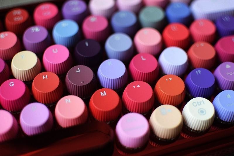 视觉冲击！颜值质感拉满， 雷柏ralemo Pre 5多模无线机械键盘