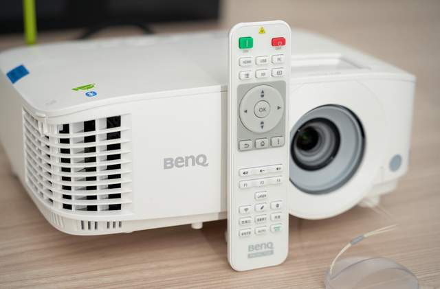 智能加持的办公投影仪，能提升哪方面会议效率？明基E540现身说法