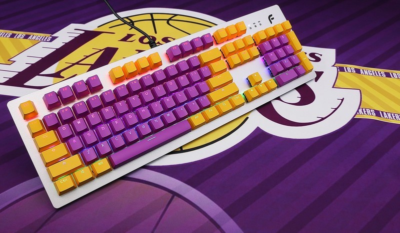 教练，我想打篮球，给运动男孩的机械键盘