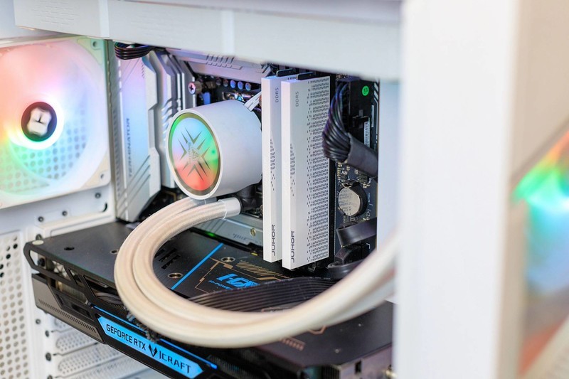 玖合星域系列DDR5内存条，性能与稳定性的双重考验