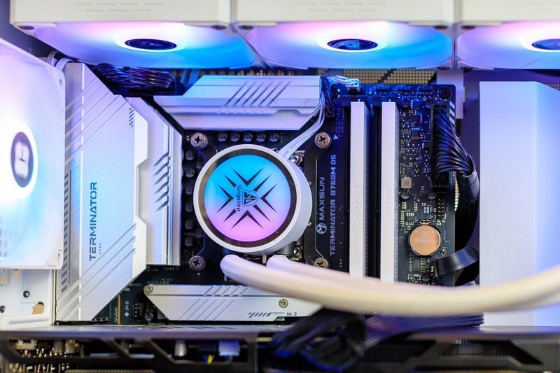 玖合星域系列DDR5内存条，性能与稳定性的双重考验