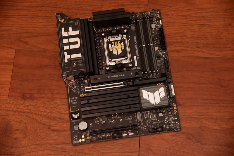 终极武器来临？Ryzen 9 9950X3D与14900K，胜算几何？