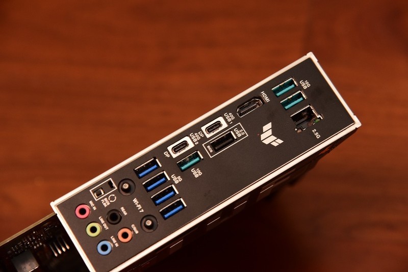 终极武器来临？Ryzen 9 9950X3D与14900K，胜算几何？