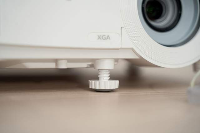 智能加持的办公投影仪，能提升哪方面会议效率？明基E540现身说法