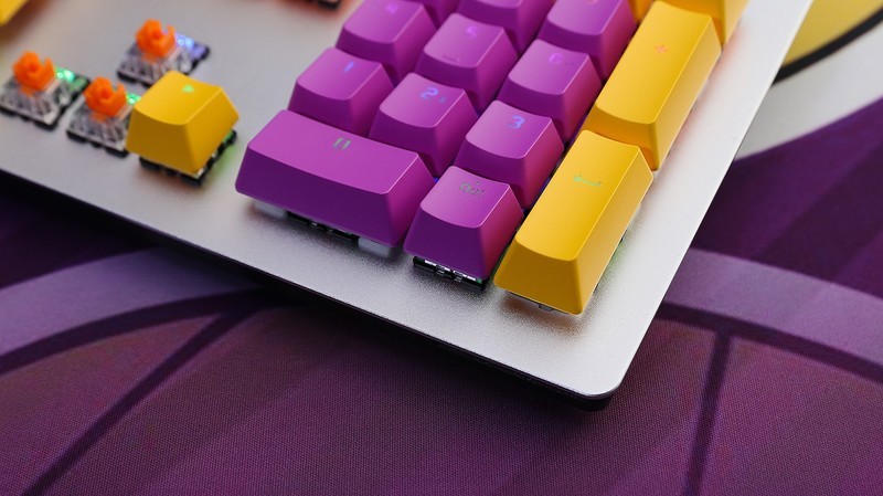 教练，我想打篮球，给运动男孩的机械键盘