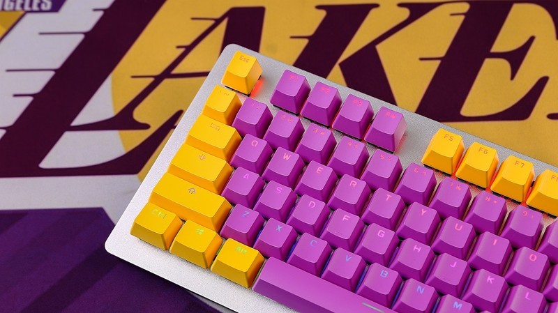 教练，我想打篮球，给运动男孩的机械键盘