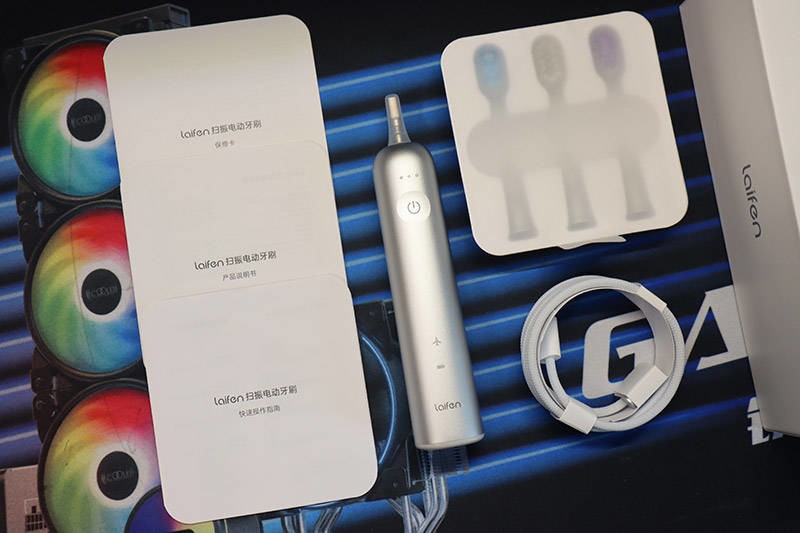 徕芬扫振电动牙刷：完美的刷牙与清洁体验