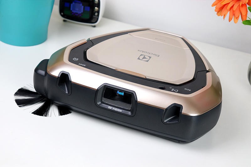 春节回家大吃一惊，真庆幸我当初的决定！聊聊我入手4年的扫地机